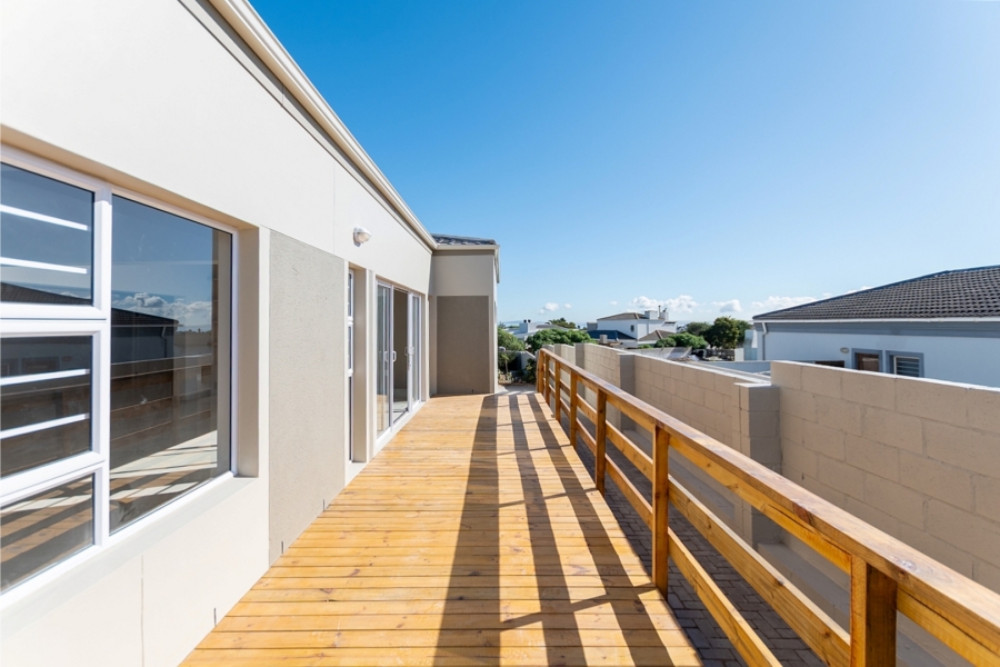 4 Bedroom Property for Sale in Country Club Western Cape
